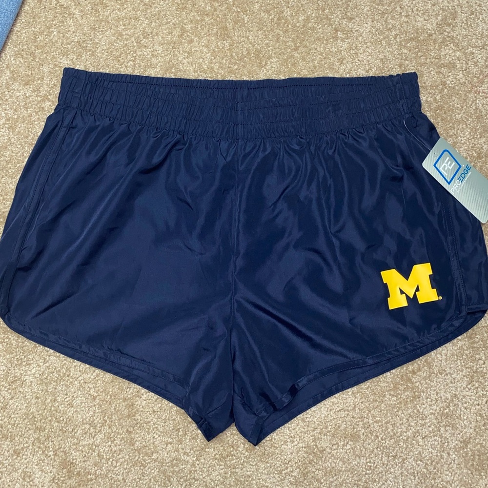 Pro Edge University of Michigan running shorts womens 1X 16W  U of M wolverines